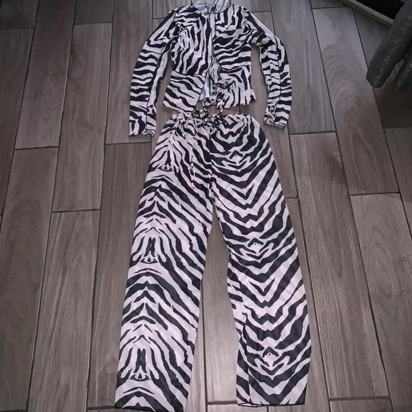 Zebra Two Piece Set Tracksuit - Picture 3 of 3